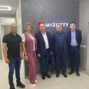 Директор Центра закупок ПАО «КАМАЗ» Виктор Арсентьевич Бурасов посетил завод «Моторные технологии»